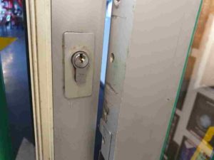 silver door ajar silver lock repaired by Locksmith Brentry